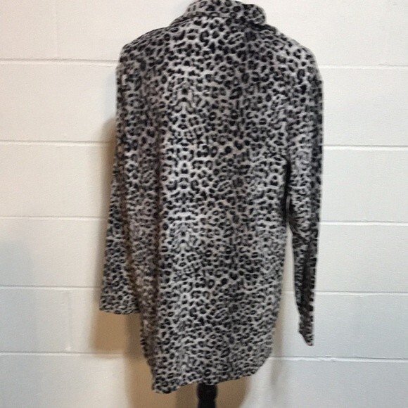 Jason Maxwell Leopard Print Blouse Lg. - Picture 6 of 7